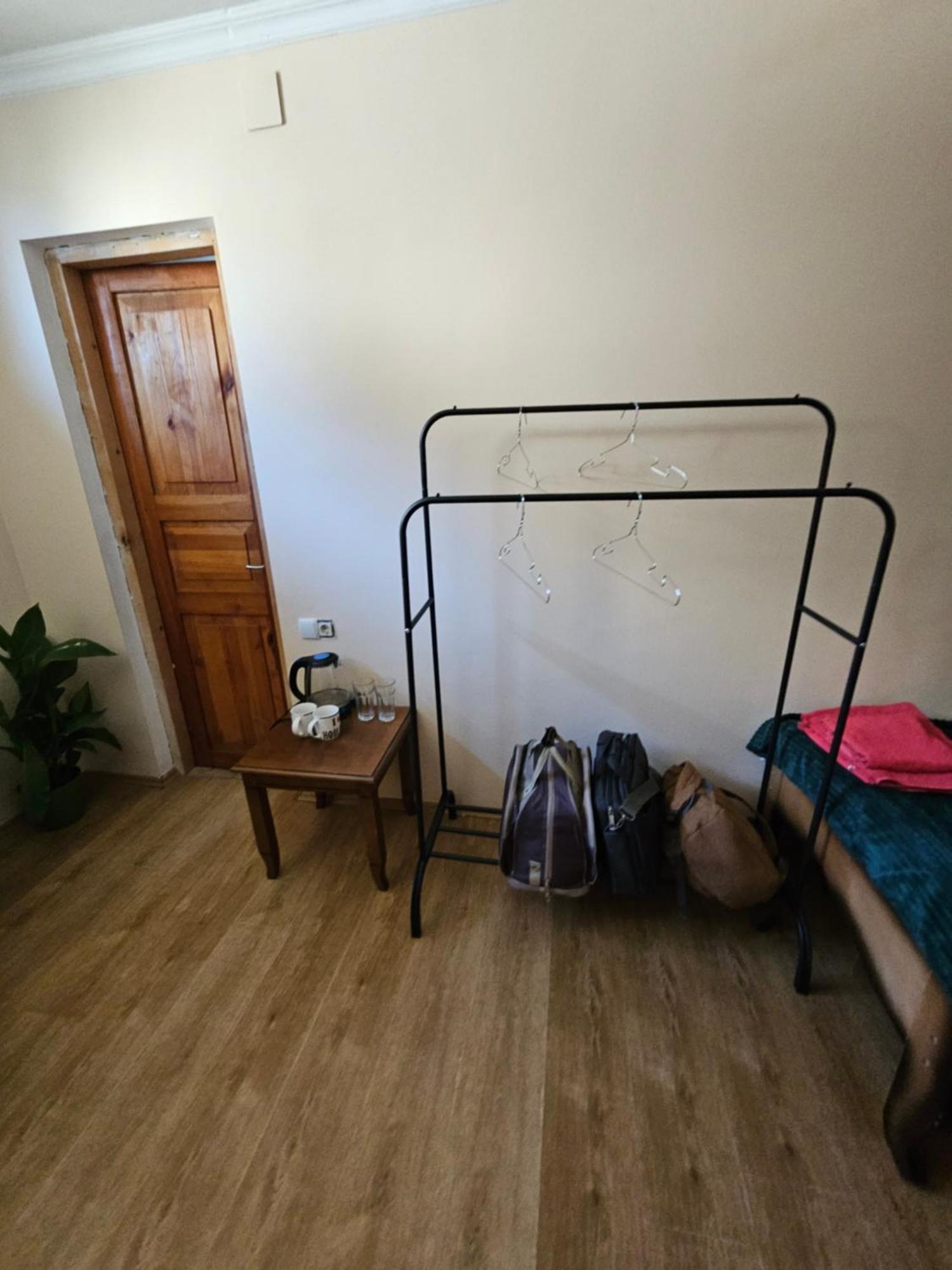 Guest House Goshtela Местия Екстериор снимка